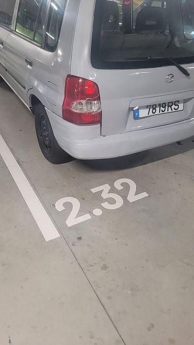 Usado 2001 Mazda Demio Citadino | € 1.000 - Imagem 1/4