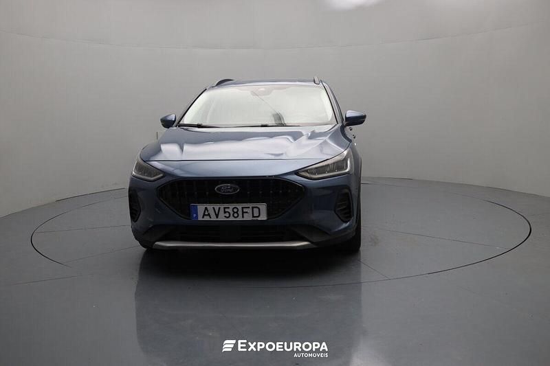 Azul Usado 2022 Ford Focus Active | € 19.690 (Preço justo) - Imagem 1/4