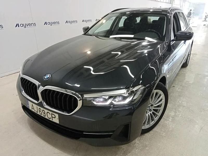 Preto Usado 2021 BMW 530 Carrinha | € 35.000 - Imagem 1/4