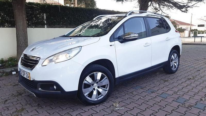 Usado Peugeot 2008 92 HP (67 kW) 2015 SUV