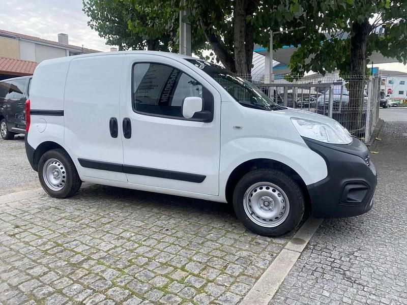 Usado Fiat Fiorino 80 HP (58 kW) 2019 Branco Monovolume