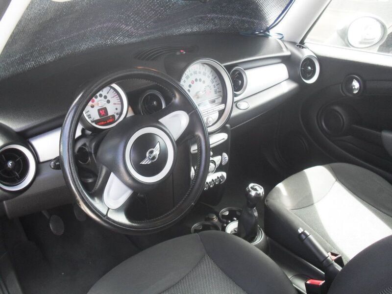 Usado Mini ONE 75 HP (55 kW) 2010 Preto Citadino