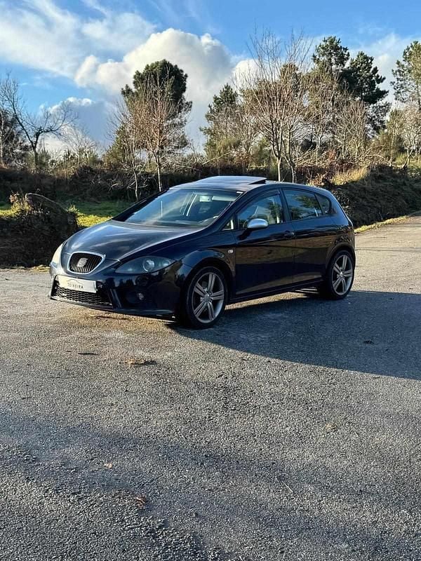 Preto Usado 2007 Seat Leon FR Citadino | € 7.750 (Bom preço) - Imagem 1/4