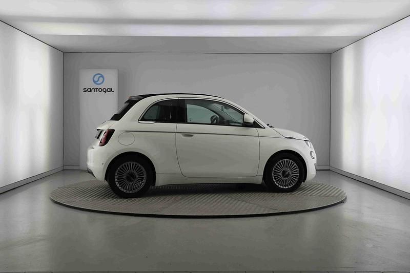 Usado Fiat 500e 86 kW (118 HP) 2023 Branco Cabrios