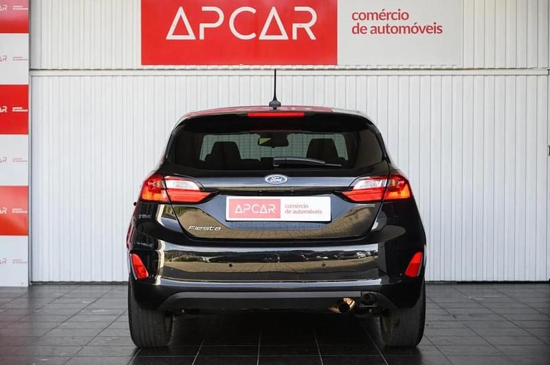 Usado Ford Fiesta Trend 100 HP (73 kW) 2023 Preto Citadino