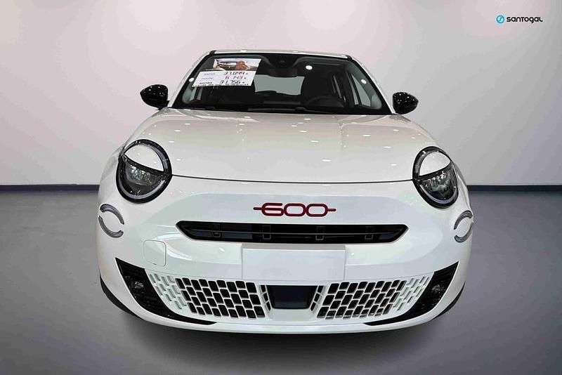 Novo Fiat 600E Red 114 kW (156 HP) 2025 Branco SUV
