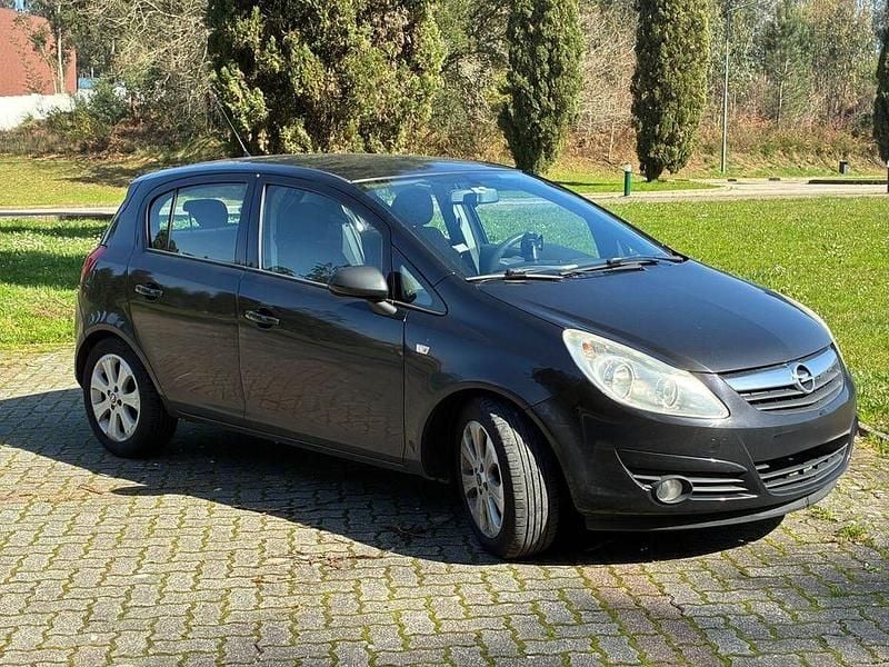 Usado Opel Corsa 75 HP (55 kW) 2008 Citadino