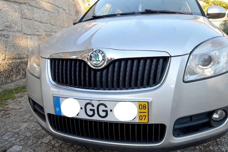 Usado 2008 Skoda Fabia Sedan | € 4.650 (Preço elevado) - Imagem 1/4