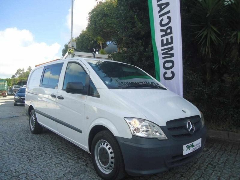 Branco Usado 2013 Mercedes Vito Monovolume | € 21.894 - Imagem 1/4