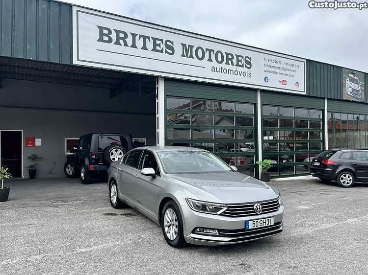 Cinza Usado 2016 VW Passat Sedan | € 14.950 (Preço justo) - Imagem 1/1