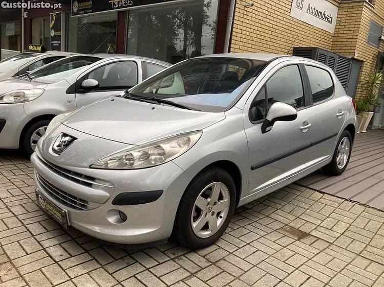 Cinza Usado 2007 Peugeot 207 | € 6.250 (Caro) - Imagem 1/1