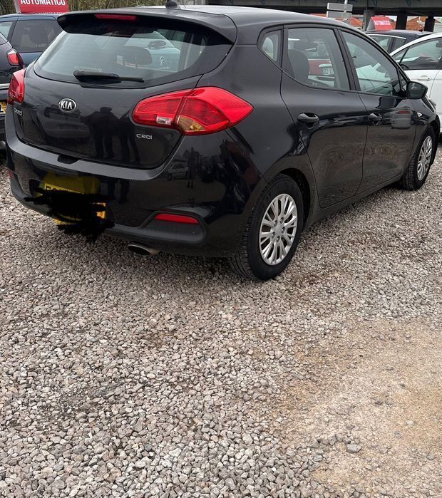 Usado 2014 Kia Ceed Sedan | € 4.800 - Imagem 1/4
