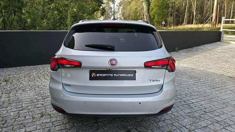 Usado Fiat Tipo Lounge 120 HP (88 kW) 2018 Cinza Carrinha