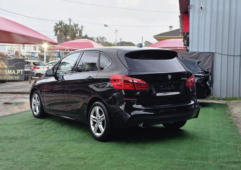 Usado BMW 218 Comfort Edition 150 HP (110 kW) 2016 Preto Carrinha