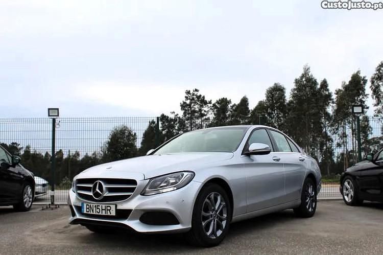 Usado Mercedes C180 Exclusive 116 HP (85 kW) 2018 Cinza Sedan