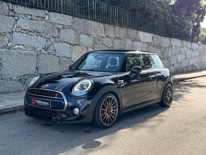 Preto Usado 2016 Mini Cooper S Citadino | € 19.990 (Preço justo) - Imagem 1/4