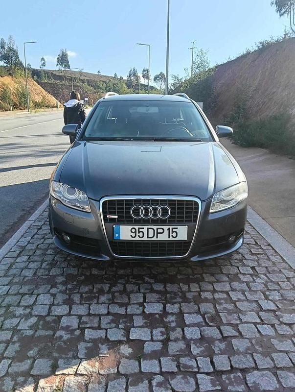 Usado Audi A4 170 HP (125 kW) 2007 Cinzento Carrinha