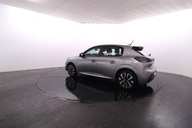 Usado Peugeot e-208 100 kW (136 HP) 2025 Cinzento Citadino