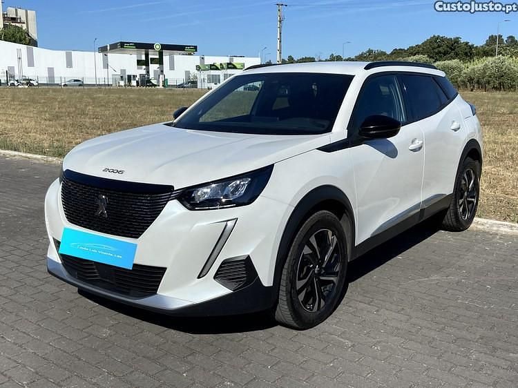 Branco Usado 2023 Peugeot 2008 SUV | € 22.250 (Preço justo) - Imagem 1/1