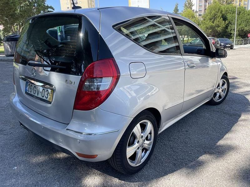 Usado Mercedes A160 90 HP (66 kW) 2008 Coupé