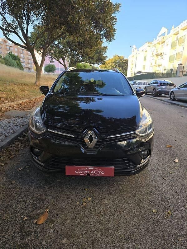 Usado Renault Clio IV 90 HP (66 kW) 2019 Preto Carrinha