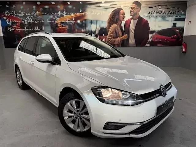 Usado VW Golf VII Trendline 115 HP (84 kW) 2018 Branco Carrinha