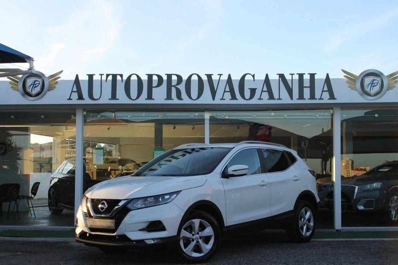 Branco Usado 2021 Nissan Qashqai N-Connecta SUV | € 24.900 - Imagem 1/4