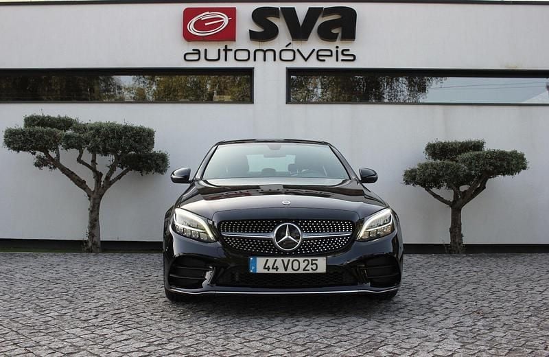 Usado Mercedes C220 AMG line 194 HP (142 kW) 2018 Preto Sedan