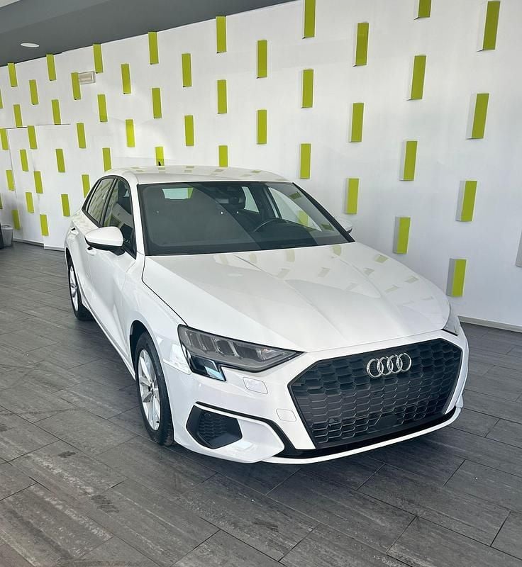 Branco Usado 2021 Audi A3 Sedan | € 24.900 (Preço justo) - Imagem 1/4