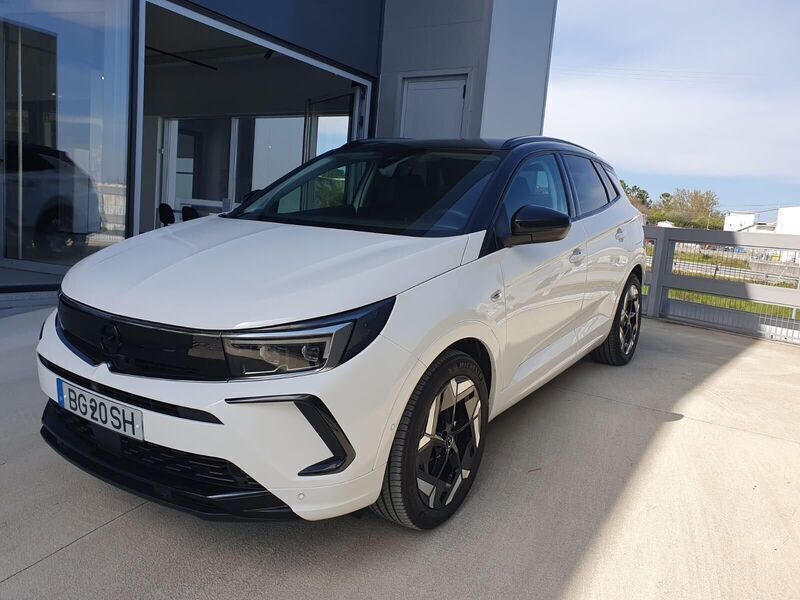 Branco Usado 2024 Opel Grandland X GSe SUV | € 41.000 (Caro) - Imagem 1/4