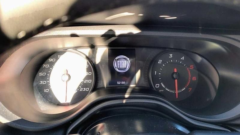 Usado Fiat Tipo Street 95 HP (69 kW) 2019 Cinzento Sedan