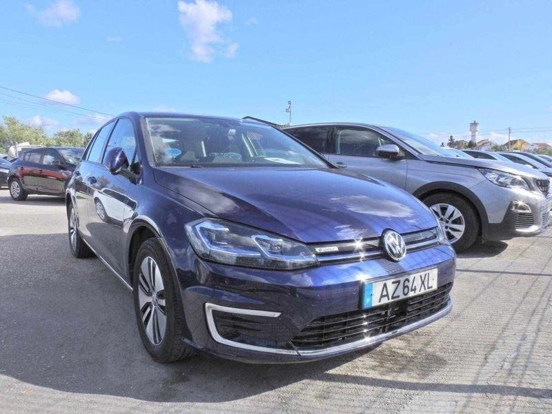 Azul Usado 2019 VW e-Golf Citadino | € 23.890 - Imagem 1/4