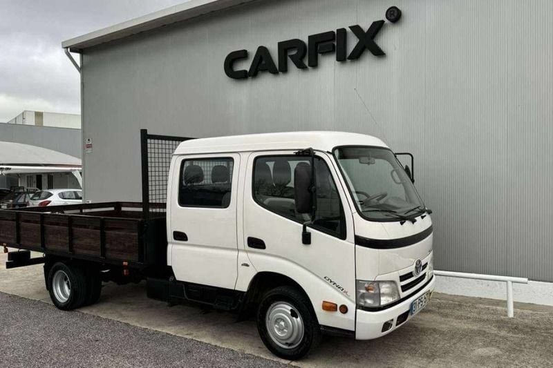 Branco Usado 2015 Toyota Dyna Pickup | € 36.499 - Imagem 1/4