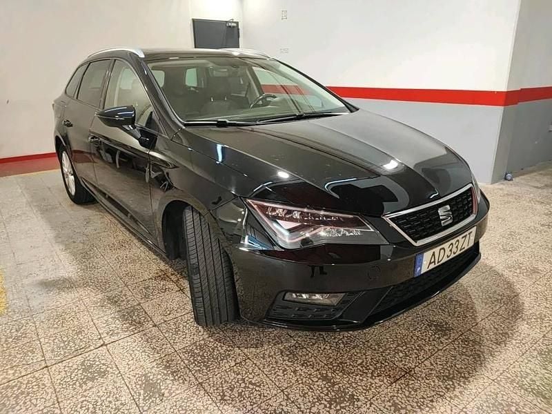 Usado Seat Leon ST 115 HP (84 kW) 2020 Preto Carrinha