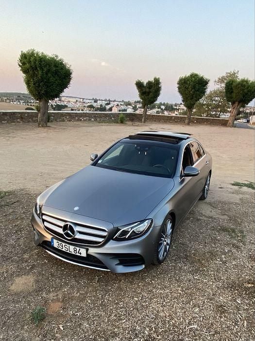 Usado 2017 Mercedes E220 AMG Sedan | € 28.900 (Preço justo) - Imagem 1/4