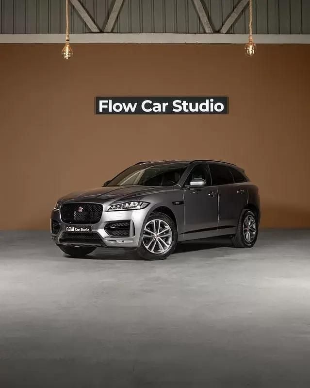 Cinza antracite Usado 2020 Jaguar F-Pace R-Sport SUV | € 39.750 (Caro) - Imagem 1/4