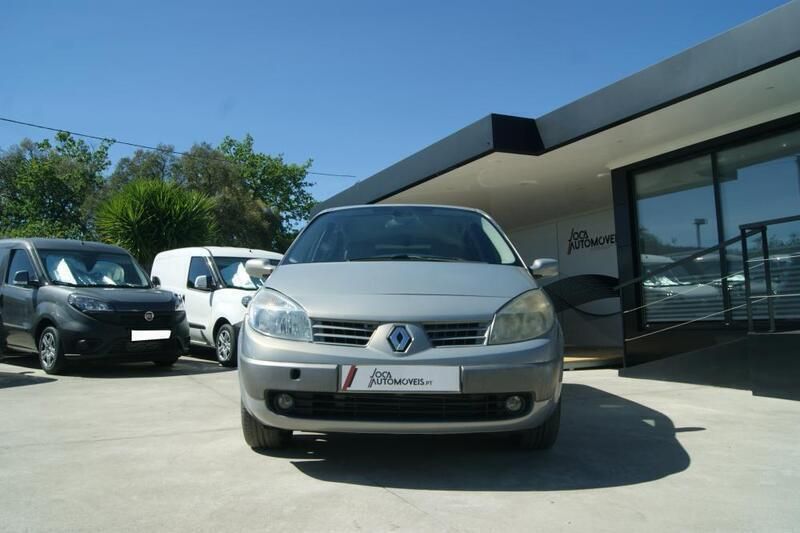 Cinzento (metalizado) Usado 2004 Renault Scénic II Dynamique Monovolume | € 5.950 (Caro) - Imagem 1/3