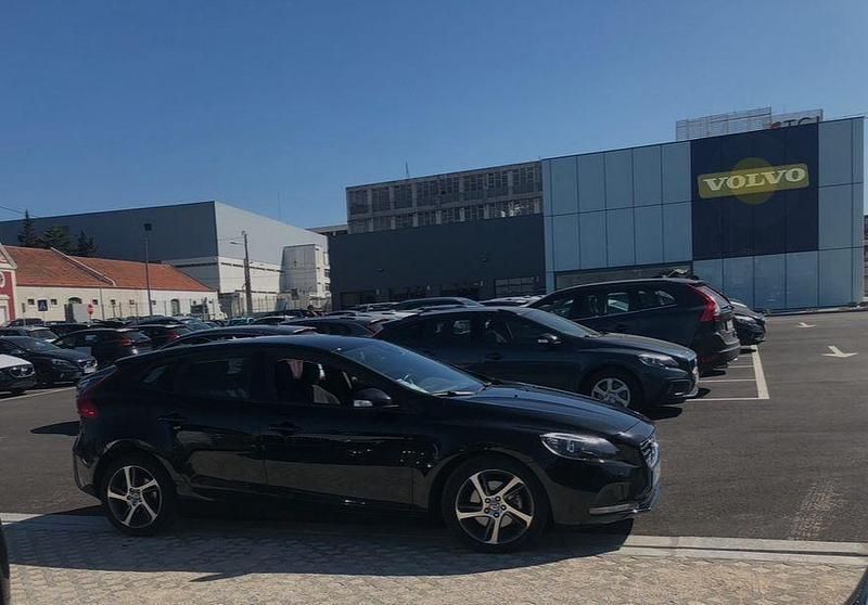 Usado 2015 Volvo V40 Carrinha | € 10.250 (Bom preço) - Imagem 1/4