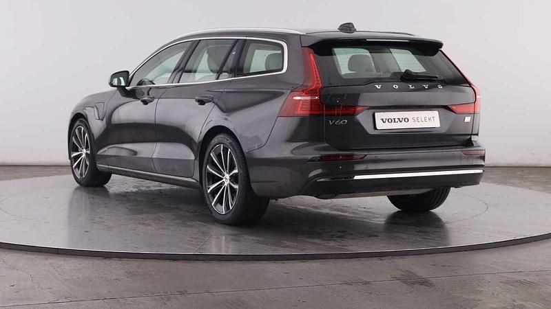 Usado Volvo V60 349 HP (256 kW) 2024 Cinzento Carrinha