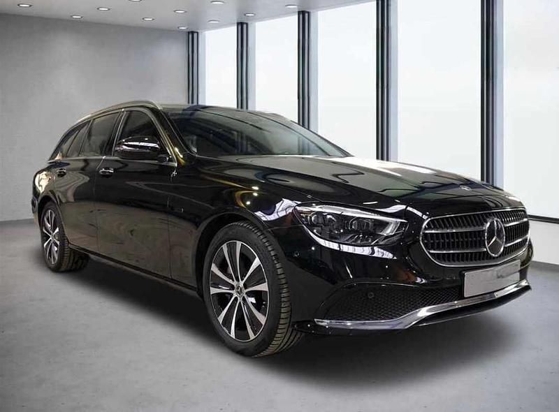 Usado Mercedes E300 320 HP (235 kW) 2020 Preto