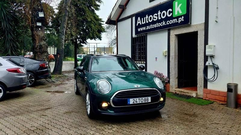Usado Mini Clubman 116 HP (85 kW) 2017 Verde Carrinha