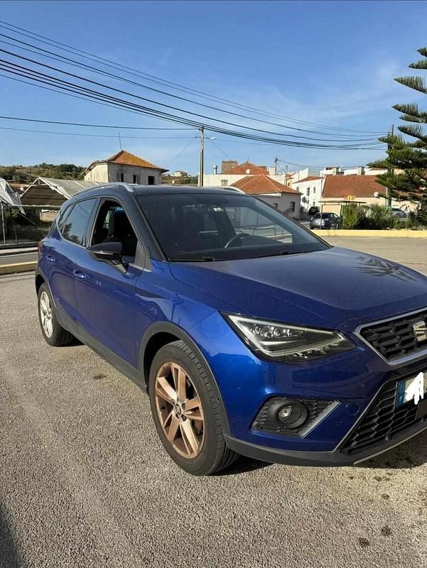 Azul Usado 2019 Seat Arona SUV | € 14.800 (Bom preço) - Imagem 1/4