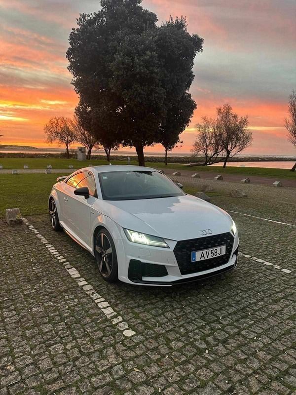 Branco Usado 2020 Audi TT Coupé | € 35.500 - Imagem 1/4