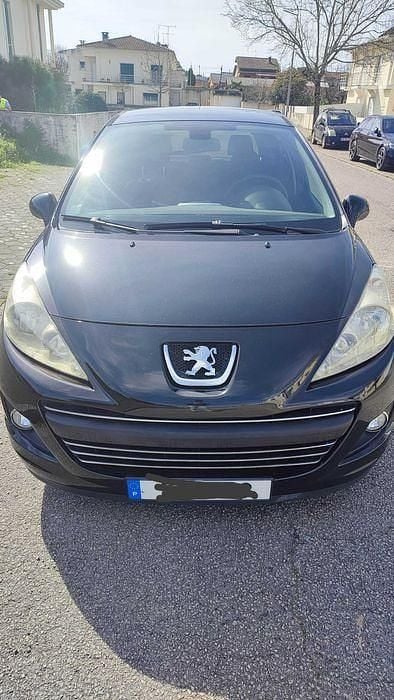 Usado Peugeot 207 68 HP (50 kW) 2010 Sedan