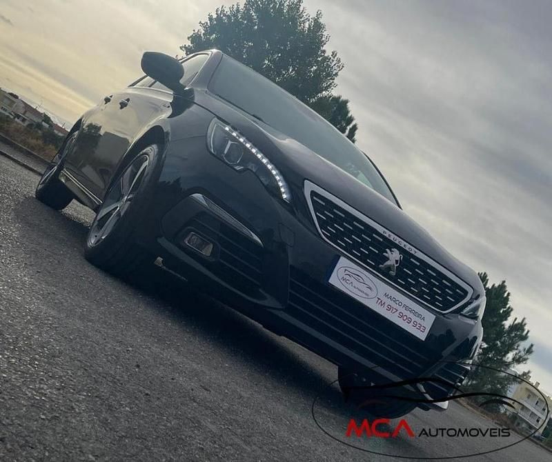 Usado Peugeot 308 GT-line 130 HP (95 kW) 2019 Preto Coupé