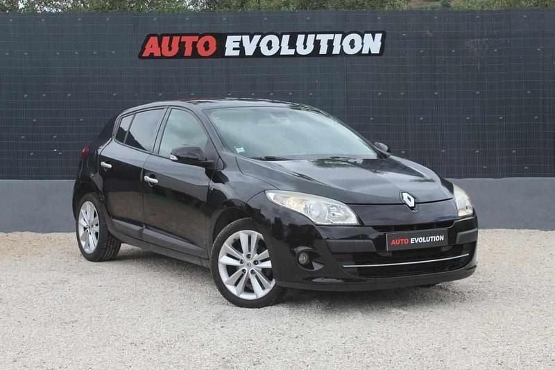 Preto Usado 2011 Renault Mégane III Citadino | € 8.450 (Preço justo) - Imagem 1/4