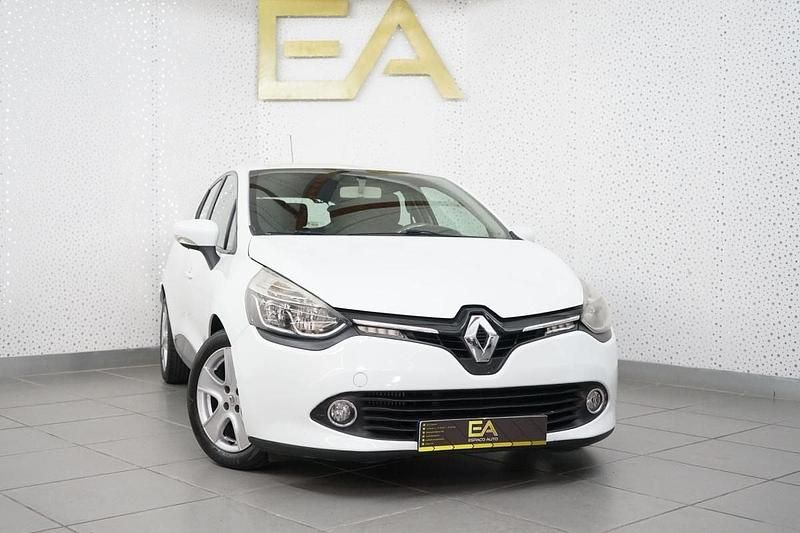 Branco Usado 2013 Renault Clio IV | € 9.480 (Preço justo) - Imagem 1/4
