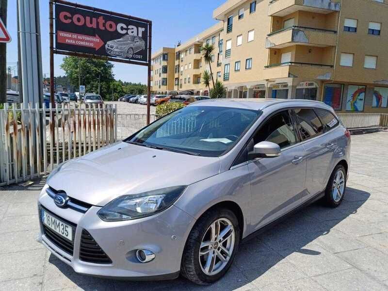 Cinzento Usado 2011 Ford Focus Carrinha | € 5.499 (Bom preço) - Imagem 1/4