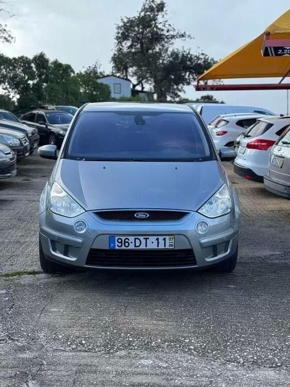 Cinza Usado 2007 Ford S-MAX Titanium Monovolume | € 7.900 (Caro) - Imagem 1/4