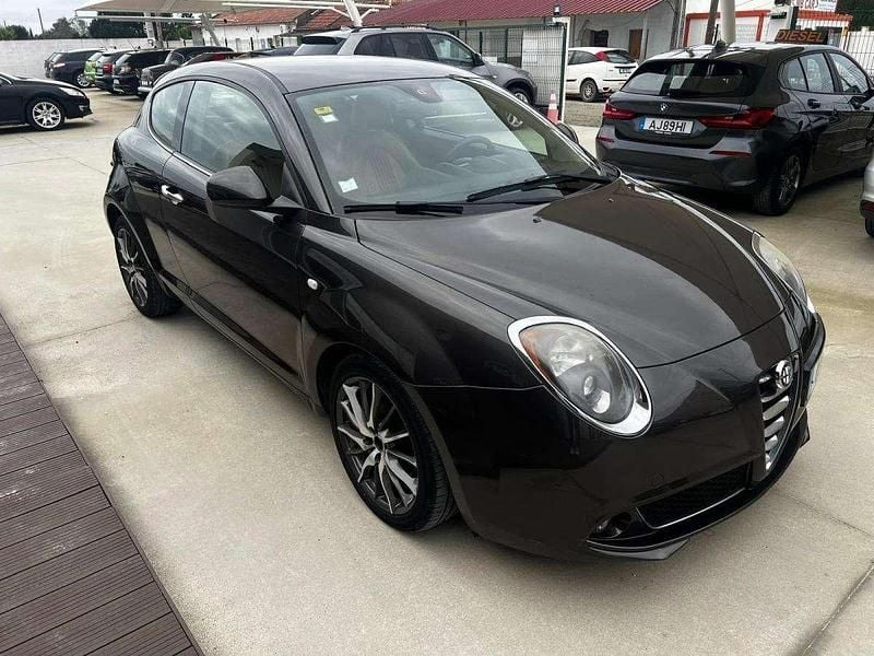 Usado Alfa Romeo MiTo 80 HP (58 kW) 2014 Cinzento Citadino